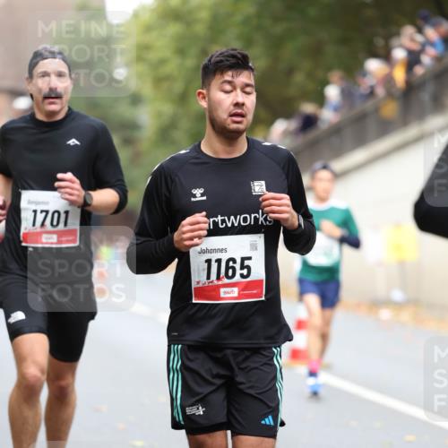 05.10.2025 - 20. swb-Marathon Bremen Michael Strokosch http://msf.ph/oto/9214737 05.10.2025 12:38:42 Laufen 1701, 0, 1165 meine-sportfotos.de