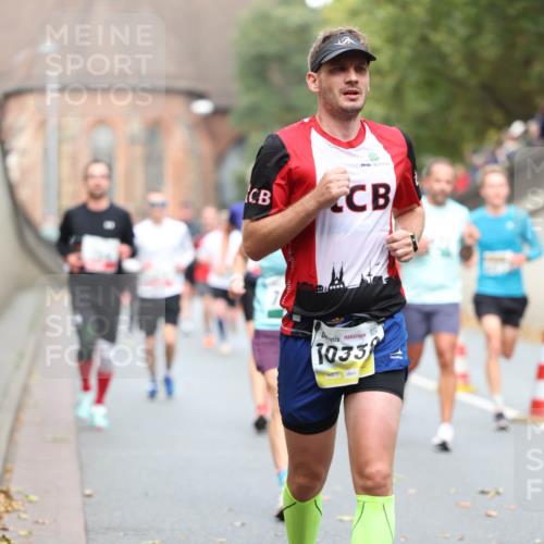05.10.2025 - 20. swb-Marathon Bremen Michael Strokosch http://msf.ph/oto/9214754 05.10.2025 12:38:53 Laufen 1033, 27 meine-sportfotos.de
