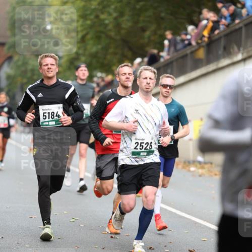 05.10.2025 - 20. swb-Marathon Bremen Michael Strokosch http://msf.ph/oto/9214765 05.10.2025 12:39:00 Laufen 5184, 2526 meine-sportfotos.de