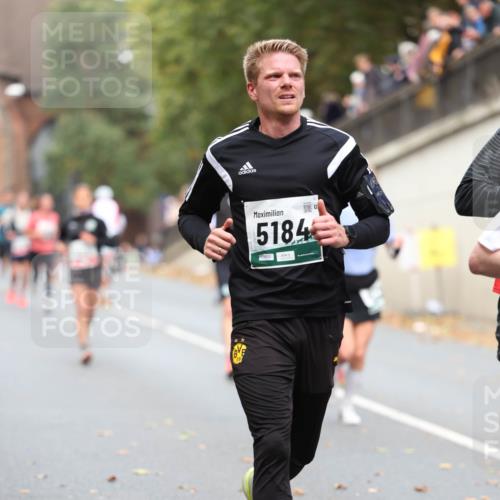 05.10.2025 - 20. swb-Marathon Bremen Michael Strokosch http://msf.ph/oto/9214768 05.10.2025 12:39:01 Laufen 5184 meine-sportfotos.de