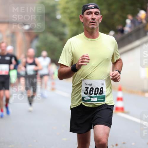 05.10.2025 - 20. swb-Marathon Bremen Michael Strokosch http://msf.ph/oto/9214797 05.10.2025 12:39:16 Laufen 3608, 05522 meine-sportfotos.de