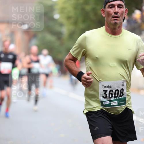 05.10.2025 - 20. swb-Marathon Bremen Michael Strokosch http://msf.ph/oto/9214798 05.10.2025 12:39:17 Laufen 3608, 05522 meine-sportfotos.de
