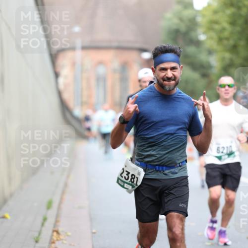 05.10.2025 - 20. swb-Marathon Bremen Michael Strokosch http://msf.ph/oto/9214812 05.10.2025 12:39:24 Laufen 23, 81, 6210 meine-sportfotos.de