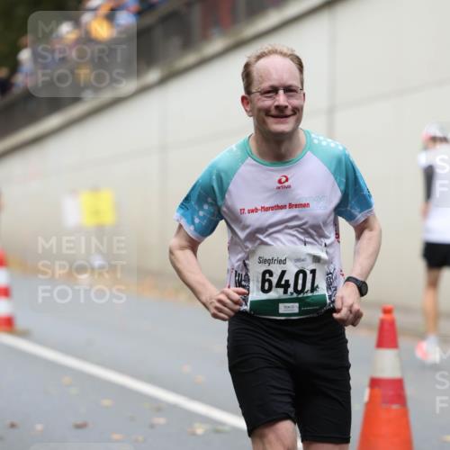 05.10.2025 - 20. swb-Marathon Bremen Michael Strokosch http://msf.ph/oto/9214820 05.10.2025 12:39:29 Laufen 17, 22, 09040, 6401 meine-sportfotos.de