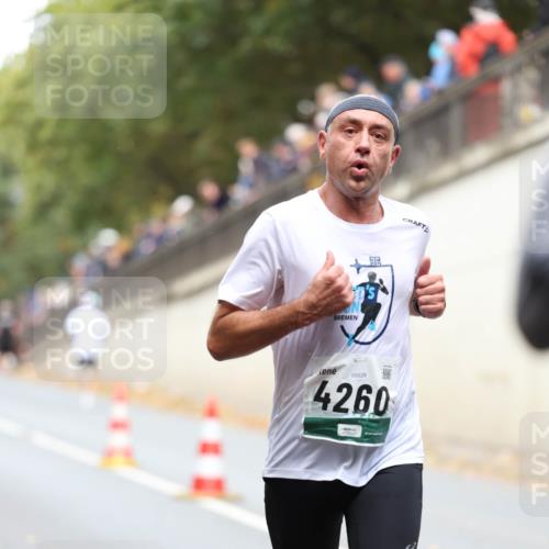 05.10.2025 - 20. swb-Marathon Bremen Michael Strokosch http://msf.ph/oto/9214832 05.10.2025 12:39:38 Laufen 05528, 4260 meine-sportfotos.de
