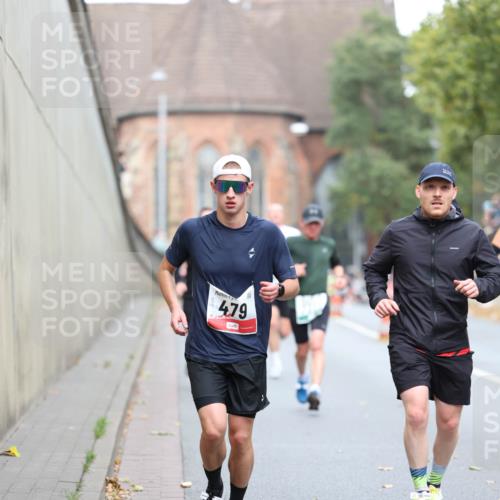 05.10.2025 - 20. swb-Marathon Bremen Michael Strokosch http://msf.ph/oto/9214852 05.10.2025 12:39:48 Laufen 479 meine-sportfotos.de