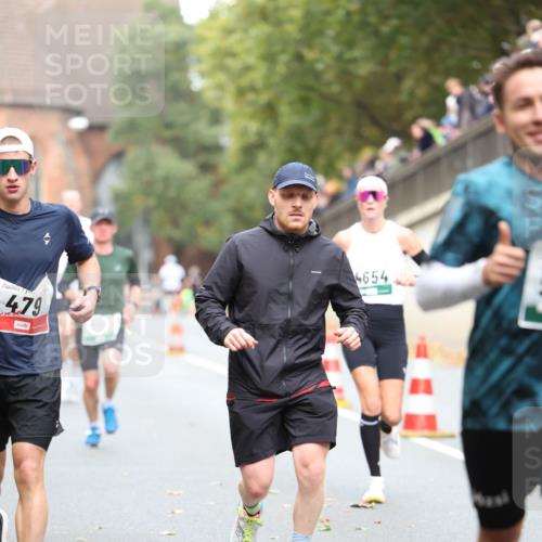 05.10.2025 - 20. swb-Marathon Bremen Michael Strokosch http://msf.ph/oto/9214853 05.10.2025 12:39:48 Laufen 4, 79, 4654 meine-sportfotos.de