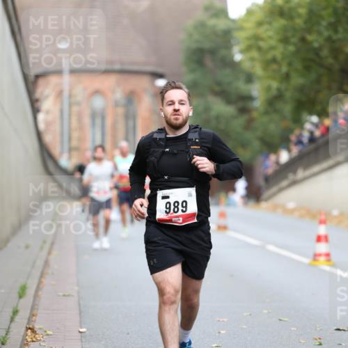 05.10.2025 - 20. swb-Marathon Bremen Michael Strokosch http://msf.ph/oto/9214863 05.10.2025 12:39:53 Laufen 989 meine-sportfotos.de