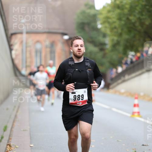 05.10.2025 - 20. swb-Marathon Bremen Michael Strokosch http://msf.ph/oto/9214864 05.10.2025 12:39:54 Laufen 989 meine-sportfotos.de