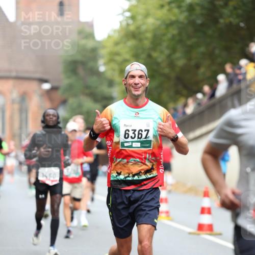 05.10.2025 - 20. swb-Marathon Bremen Michael Strokosch http://msf.ph/oto/9214874 05.10.2025 12:40:01 Laufen 1450, 6367 meine-sportfotos.de