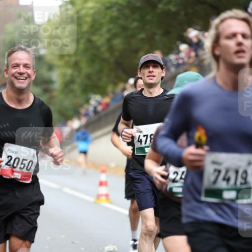 05.10.2025 - 20. swb-Marathon Bremen Michael Strokosch http://msf.ph/oto/9214885 05.10.2025 12:40:06 Laufen 1441, 2050, 478, 24, 7419 meine-sportfotos.de