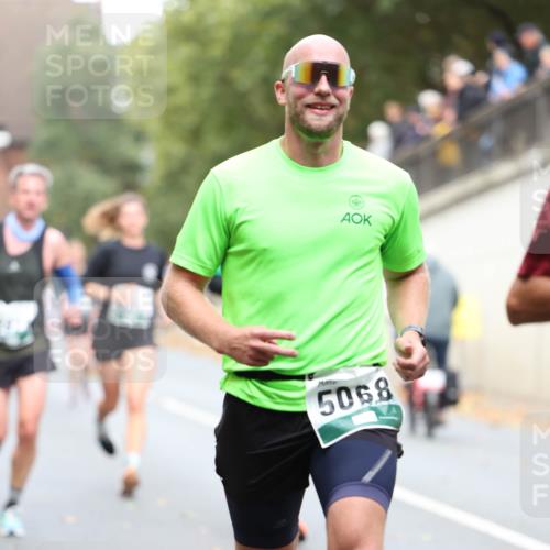 05.10.2025 - 20. swb-Marathon Bremen Michael Strokosch http://msf.ph/oto/9214890 05.10.2025 12:40:10 Laufen 5068 meine-sportfotos.de