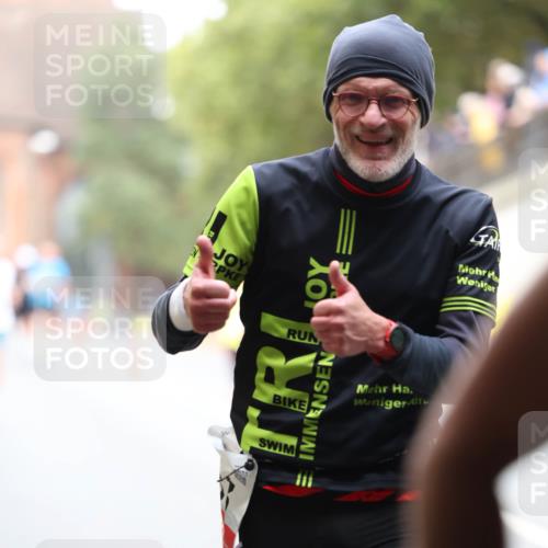 05.10.2025 - 20. swb-Marathon Bremen Michael Strokosch http://msf.ph/oto/9214922 05.10.2025 12:40:24 Laufen  meine-sportfotos.de
