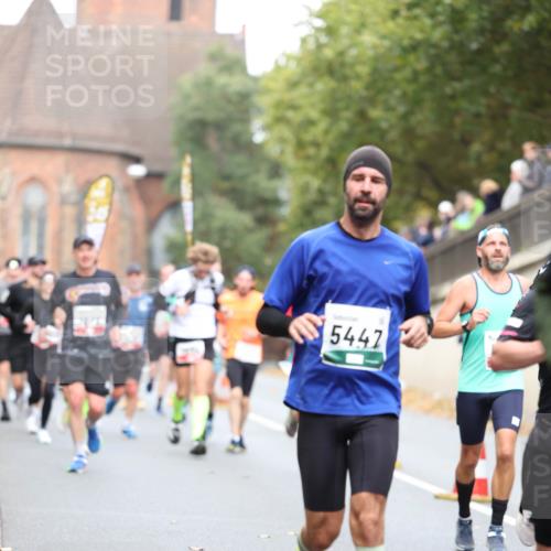 05.10.2025 - 20. swb-Marathon Bremen Michael Strokosch http://msf.ph/oto/9214948 05.10.2025 12:40:40 Laufen 5447 meine-sportfotos.de