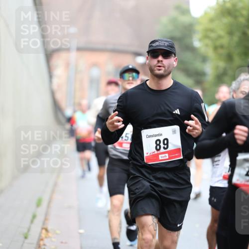 05.10.2025 - 20. swb-Marathon Bremen Michael Strokosch http://msf.ph/oto/9214959 05.10.2025 12:40:46 Laufen 5, 89 meine-sportfotos.de