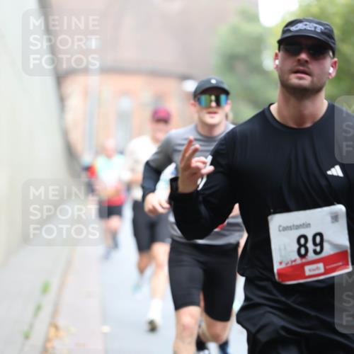05.10.2025 - 20. swb-Marathon Bremen Michael Strokosch http://msf.ph/oto/9214960 05.10.2025 12:40:47 Laufen 89 meine-sportfotos.de