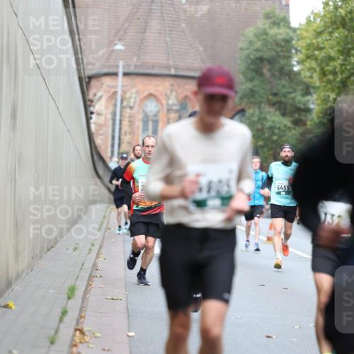 05.10.2025 - 20. swb-Marathon Bremen Michael Strokosch http://msf.ph/oto/9214964 05.10.2025 12:40:49 Laufen 5459, 132 meine-sportfotos.de