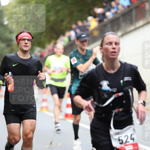 05.10.2025 - 20. swb-Marathon Bremen Michael Strokosch http://msf.ph/oto/9215002 05.10.2025 12:41:07 Laufen 524 meine-sportfotos.de