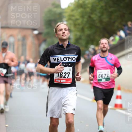 05.10.2025 - 20. swb-Marathon Bremen Michael Strokosch http://msf.ph/oto/9215011 05.10.2025 12:41:15 Laufen 16, 1627, 00074, 6677 meine-sportfotos.de