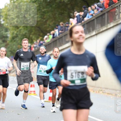 05.10.2025 - 20. swb-Marathon Bremen Michael Strokosch http://msf.ph/oto/9215022 05.10.2025 12:41:23 Laufen 362, 21, 42, 18, 8431, 5163 meine-sportfotos.de