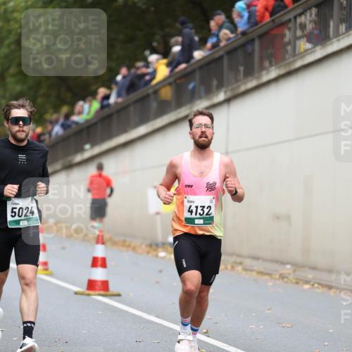05.10.2025 - 20. swb-Marathon Bremen Michael Strokosch http://msf.ph/oto/9215037 05.10.2025 12:41:36 Laufen 5024, 4132 meine-sportfotos.de