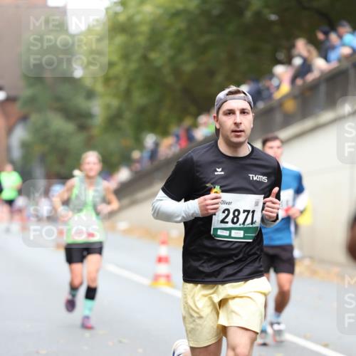 05.10.2025 - 20. swb-Marathon Bremen Michael Strokosch http://msf.ph/oto/9215086 05.10.2025 12:42:01 Laufen 28, 71 meine-sportfotos.de