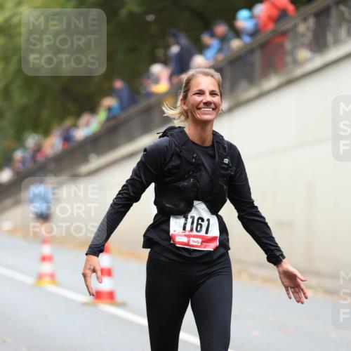 05.10.2025 - 20. swb-Marathon Bremen Michael Strokosch http://msf.ph/oto/9215100 05.10.2025 12:42:06 Laufen 1161, 01591 meine-sportfotos.de