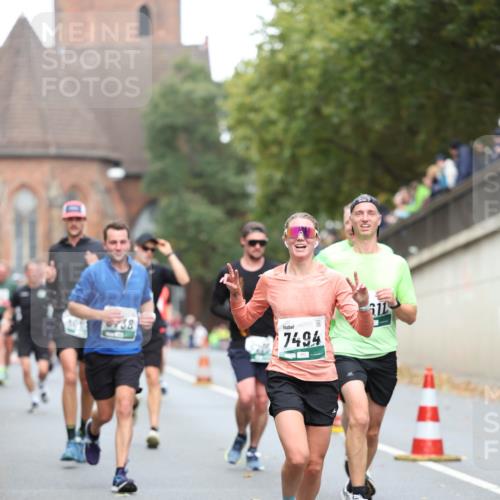 05.10.2025 - 20. swb-Marathon Bremen Michael Strokosch http://msf.ph/oto/9215108 05.10.2025 12:42:13 Laufen 30, 38, 7494 meine-sportfotos.de