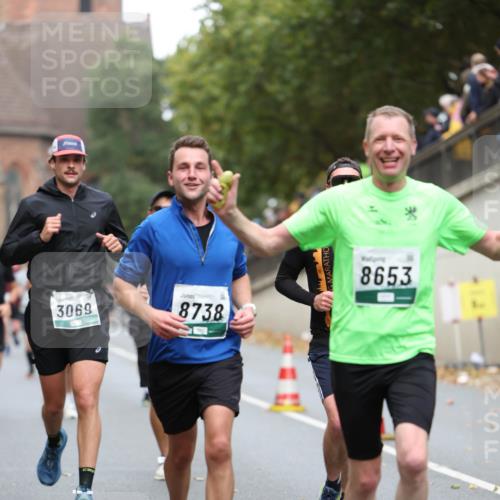05.10.2025 - 20. swb-Marathon Bremen Michael Strokosch http://msf.ph/oto/9215115 05.10.2025 12:42:15 Laufen 3069, 8738, 8653 meine-sportfotos.de