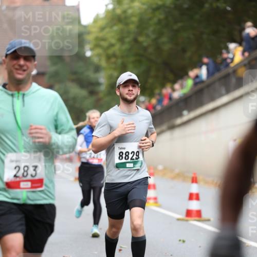 05.10.2025 - 20. swb-Marathon Bremen Michael Strokosch http://msf.ph/oto/9215128 05.10.2025 12:42:21 Laufen 283, 8829 meine-sportfotos.de
