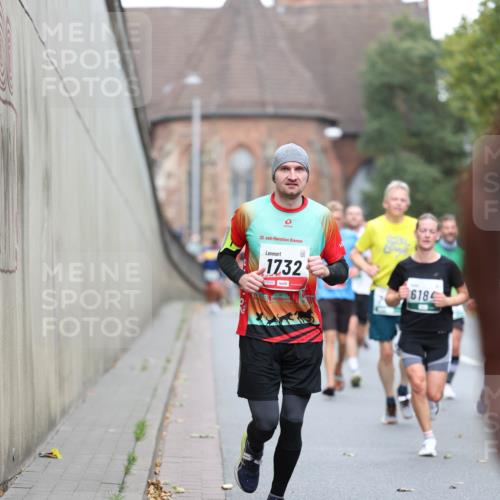 05.10.2025 - 20. swb-Marathon Bremen Michael Strokosch http://msf.ph/oto/9215165 05.10.2025 12:42:43 Laufen 20, 1732, 6184 meine-sportfotos.de