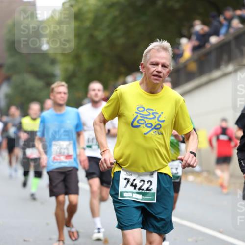 05.10.2025 - 20. swb-Marathon Bremen Michael Strokosch http://msf.ph/oto/9215170 05.10.2025 12:42:46 Laufen 7422 meine-sportfotos.de