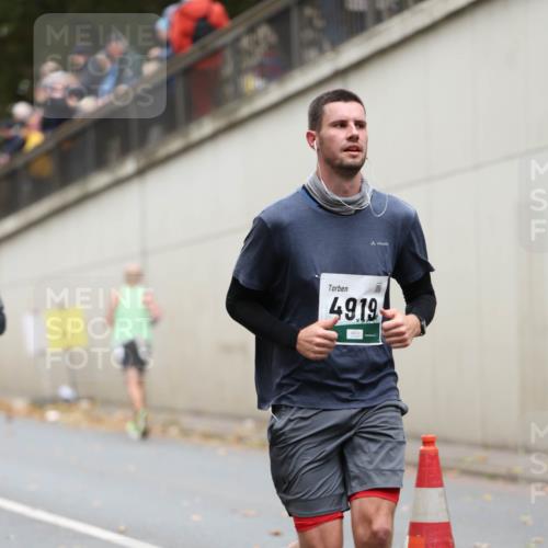 05.10.2025 - 20. swb-Marathon Bremen Michael Strokosch http://msf.ph/oto/9215180 05.10.2025 12:42:52 Laufen 49, 19 meine-sportfotos.de