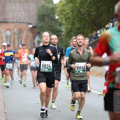 05.10.2025 - 20. swb-Marathon Bremen Michael Strokosch http://msf.ph/oto/9215181 05.10.2025 12:42:53 Laufen 5034, 6649 meine-sportfotos.de