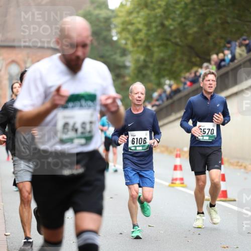 05.10.2025 - 20. swb-Marathon Bremen Michael Strokosch http://msf.ph/oto/9215203 05.10.2025 12:43:03 Laufen 0, 6493, 6106, 3570 meine-sportfotos.de
