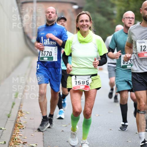 05.10.2025 - 20. swb-Marathon Bremen Michael Strokosch http://msf.ph/oto/9215246 05.10.2025 12:43:30 Laufen 5370, 5370, 1595, 8531, 120 meine-sportfotos.de
