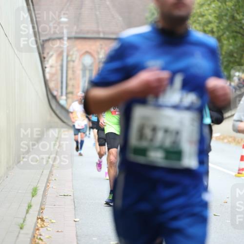 05.10.2025 - 20. swb-Marathon Bremen Michael Strokosch http://msf.ph/oto/9215250 05.10.2025 12:43:32 Laufen 746 meine-sportfotos.de