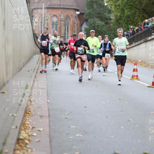 05.10.2025 - 20. swb-Marathon Bremen Michael Strokosch http://msf.ph/oto/9215270 05.10.2025 12:43:58 Laufen 1471, 184, 5469, 6176, 271, 4116, 415, 9 meine-sportfotos.de