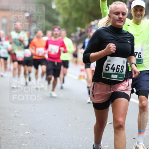 05.10.2025 - 20. swb-Marathon Bremen Michael Strokosch http://msf.ph/oto/9215281 05.10.2025 12:44:03 Laufen 5469, 76 meine-sportfotos.de