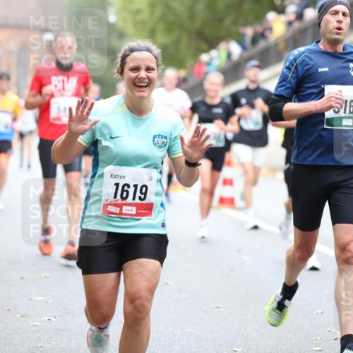 05.10.2025 - 20. swb-Marathon Bremen Michael Strokosch http://msf.ph/oto/9215292 05.10.2025 12:44:09 Laufen 1619, 01145, 161 meine-sportfotos.de