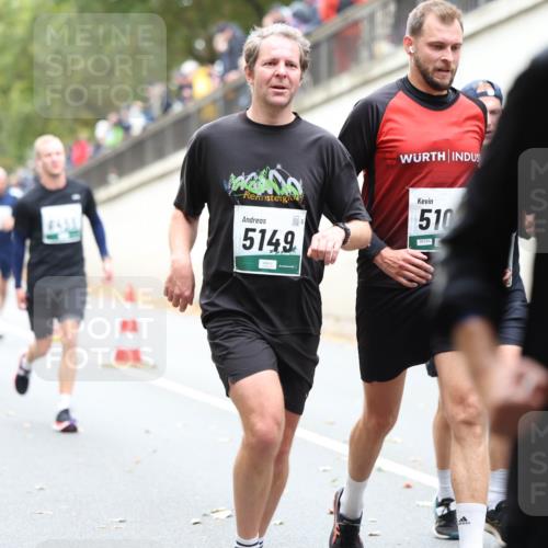 05.10.2025 - 20. swb-Marathon Bremen Michael Strokosch http://msf.ph/oto/9215308 05.10.2025 12:44:23 Laufen 8455, 5149, 510, 06720, 75 meine-sportfotos.de
