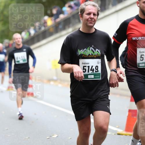 05.10.2025 - 20. swb-Marathon Bremen Michael Strokosch http://msf.ph/oto/9215309 05.10.2025 12:44:23 Laufen 5149, 5100, 06720 meine-sportfotos.de