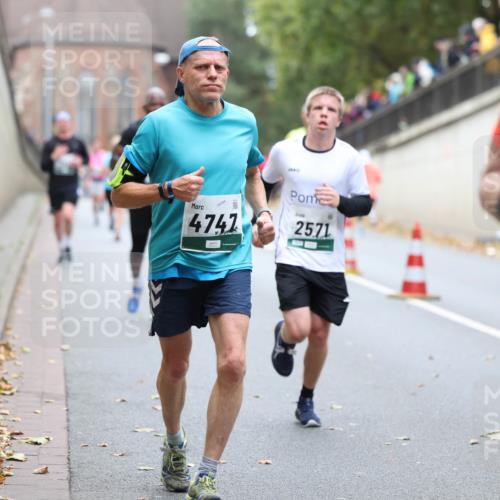 05.10.2025 - 20. swb-Marathon Bremen Michael Strokosch http://msf.ph/oto/9215330 05.10.2025 12:44:38 Laufen 04164, 4747, 2571, 7 meine-sportfotos.de