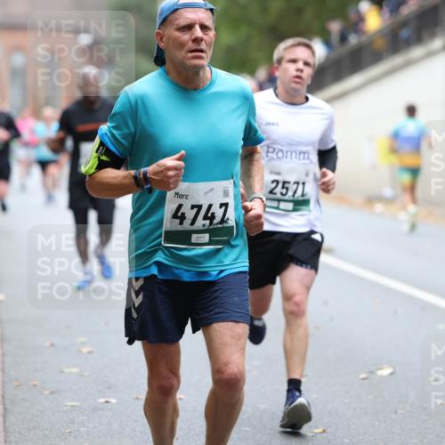 05.10.2025 - 20. swb-Marathon Bremen Michael Strokosch http://msf.ph/oto/9215332 05.10.2025 12:44:38 Laufen 04164, 4742, 2571 meine-sportfotos.de