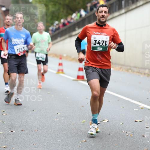 05.10.2025 - 20. swb-Marathon Bremen Michael Strokosch http://msf.ph/oto/9215358 05.10.2025 12:44:50 Laufen 3813, 1893, 34, 71 meine-sportfotos.de