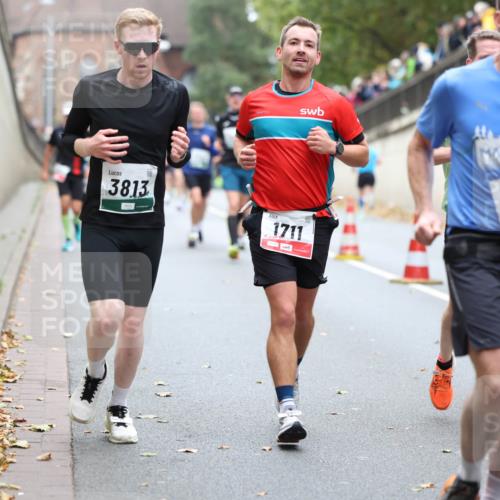 05.10.2025 - 20. swb-Marathon Bremen Michael Strokosch http://msf.ph/oto/9215363 05.10.2025 12:44:52 Laufen 3813, 1711, 1893 meine-sportfotos.de