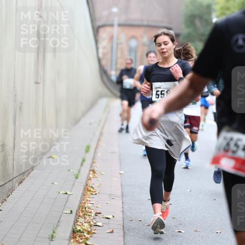 05.10.2025 - 20. swb-Marathon Bremen Michael Strokosch http://msf.ph/oto/9215378 05.10.2025 12:45:00 Laufen 558, 654 meine-sportfotos.de