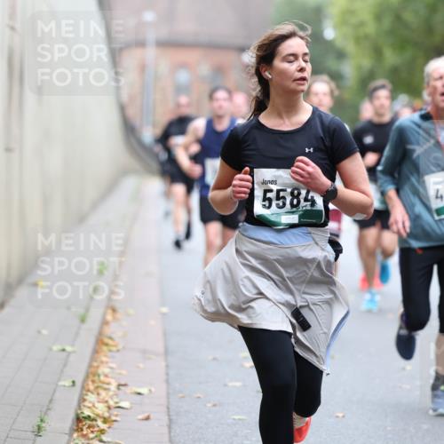 05.10.2025 - 20. swb-Marathon Bremen Michael Strokosch http://msf.ph/oto/9215381 05.10.2025 12:45:01 Laufen 5584, 4089 meine-sportfotos.de