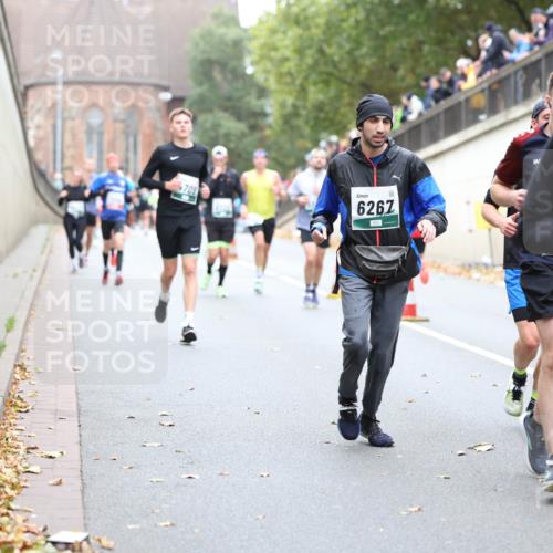 05.10.2025 - 20. swb-Marathon Bremen Michael Strokosch http://msf.ph/oto/9215391 05.10.2025 12:45:06 Laufen 709, 6267, 304 meine-sportfotos.de