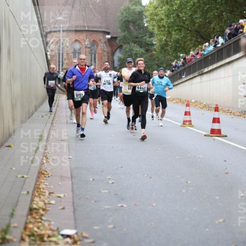 05.10.2025 - 20. swb-Marathon Bremen Michael Strokosch http://msf.ph/oto/9215438 05.10.2025 12:45:30 Laufen 1744, 9151, 4102, 99, 4446, 9, 6 meine-sportfotos.de
